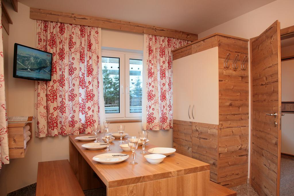 Intown Apartment Schmiede Зальбах-Хинтерглемм Экстерьер фото