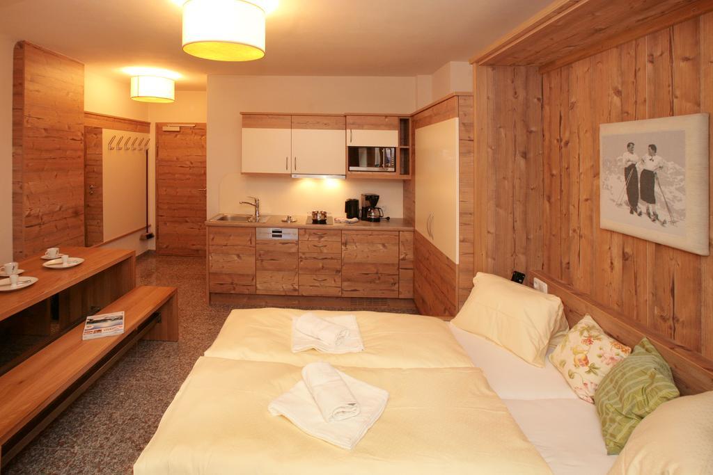 Intown Apartment Schmiede Зальбах-Хинтерглемм Экстерьер фото